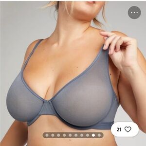 Negative sieve underwire demi bra